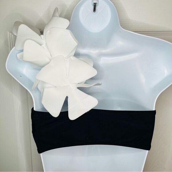 Davi & Dani One Shoulder Flower Two Piece Swim Set Black & White Bikini S NWT - Picture 9 of 12